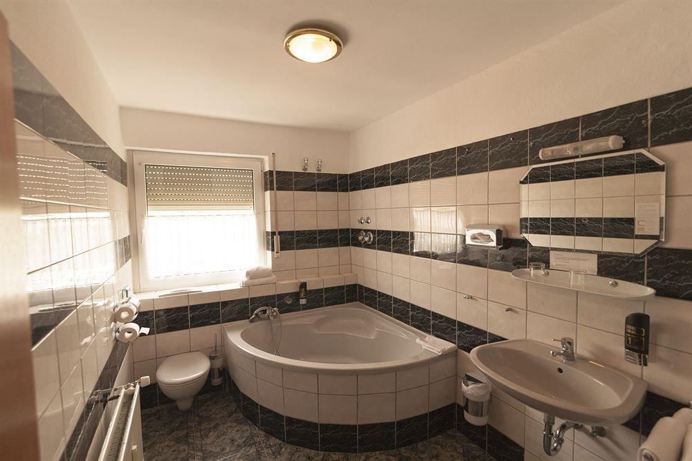 G & L Hotel Dortmund Eksteriør billede